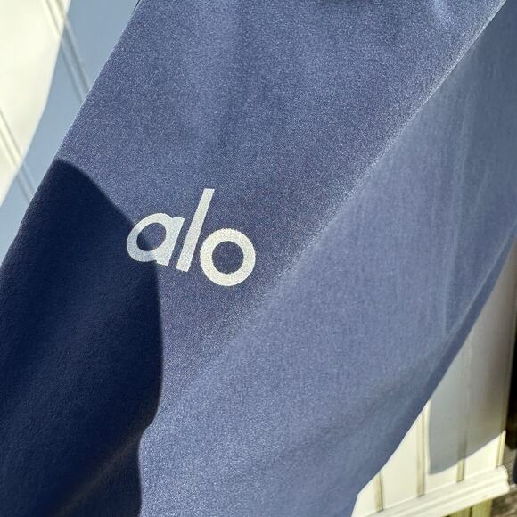 Alo Yoga Breezy Wide Leg Pants Regular Length XS Navy EUC $158 Retail Sold Out - Picture 9 of 16